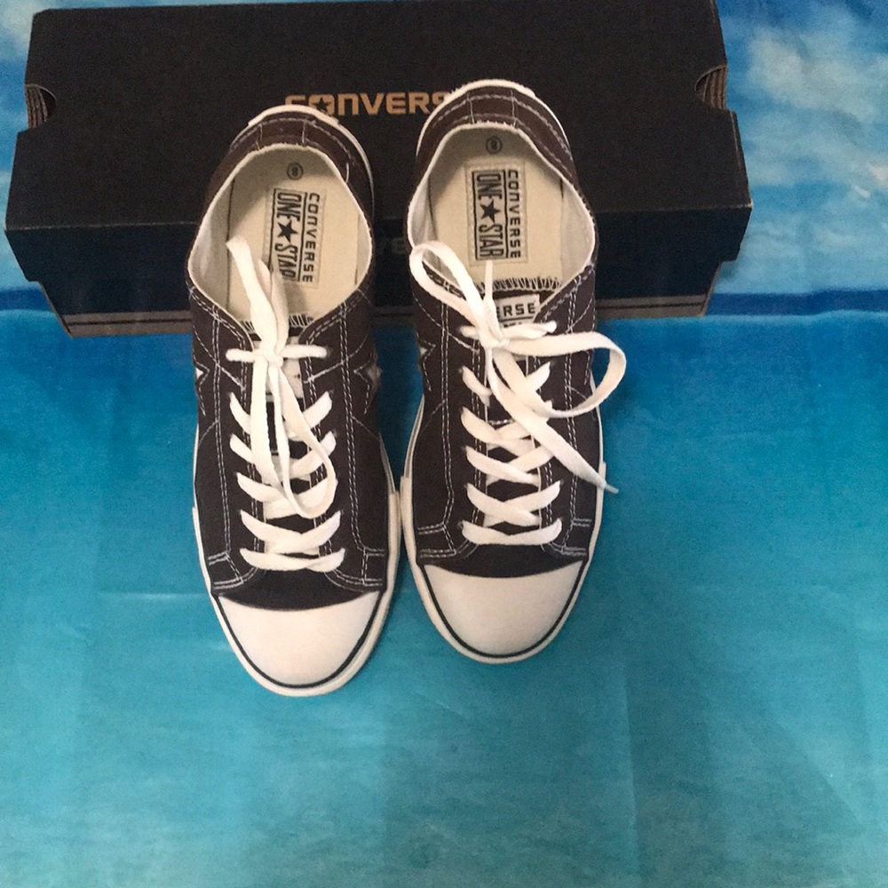 Converse NWT